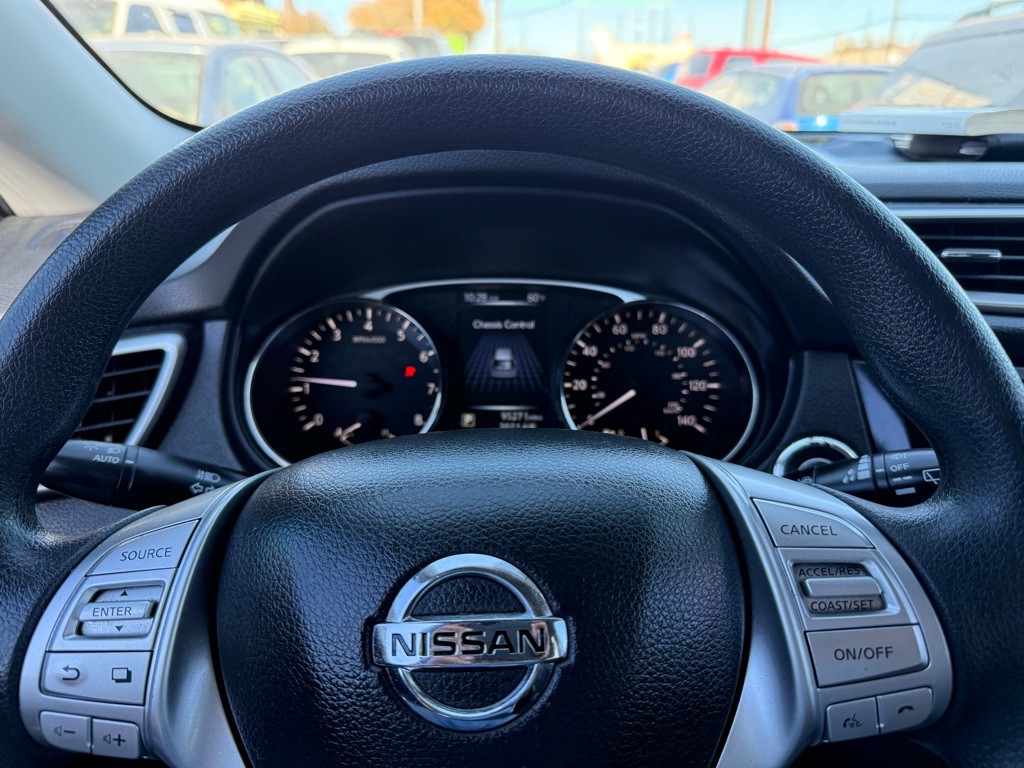 2015 Nissan Rogue Image 12