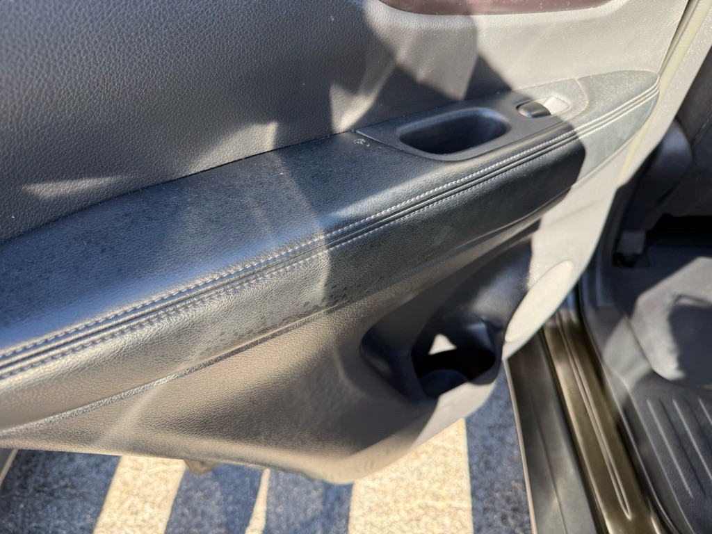 2015 Nissan Rogue Image 14