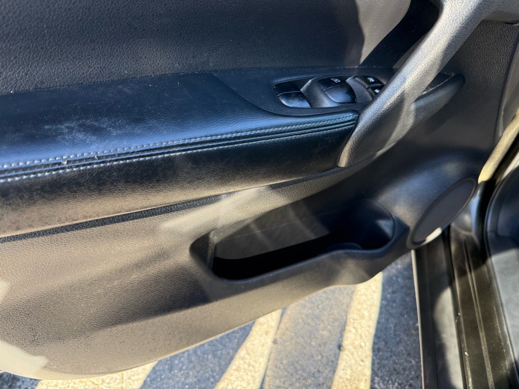 2015 Nissan Rogue Image 17