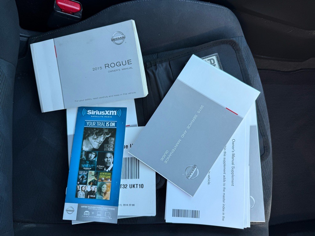 2015 Nissan Rogue Image 25