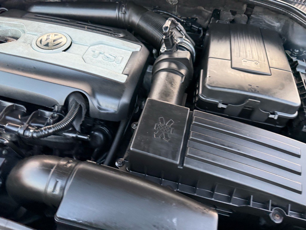 2011 Volkswagen GTI Image 8