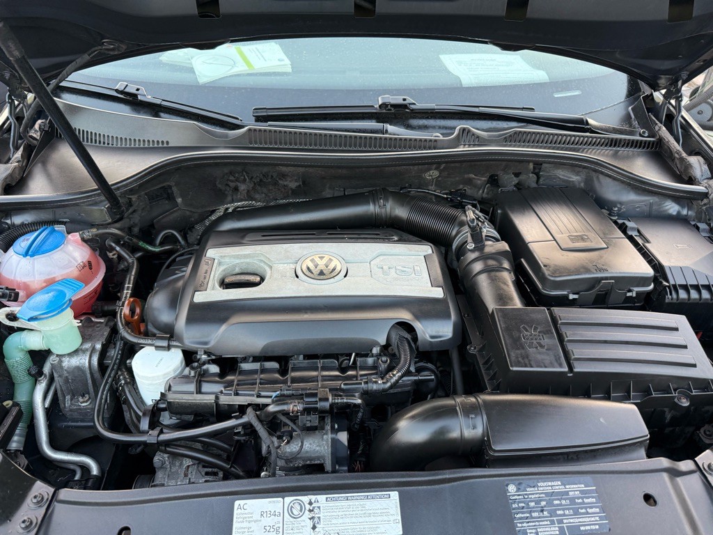 2011 Volkswagen GTI Image 11