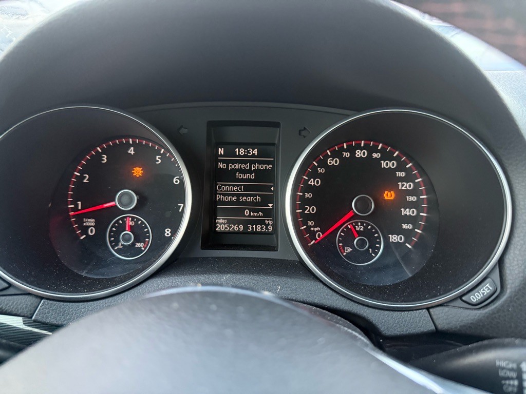 2011 Volkswagen GTI Image 41