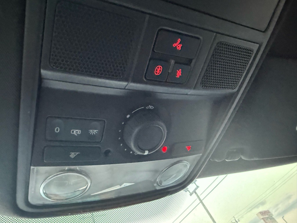 2011 Volkswagen GTI Image 48