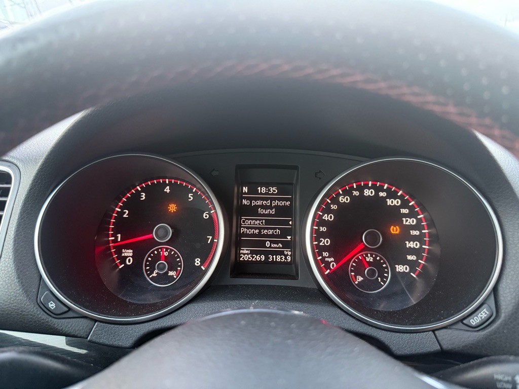 2011 Volkswagen GTI Image 49