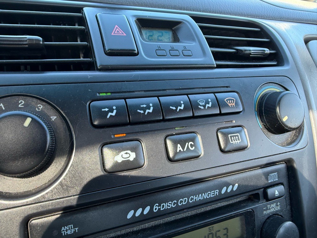 2002 Honda Accord Image 21