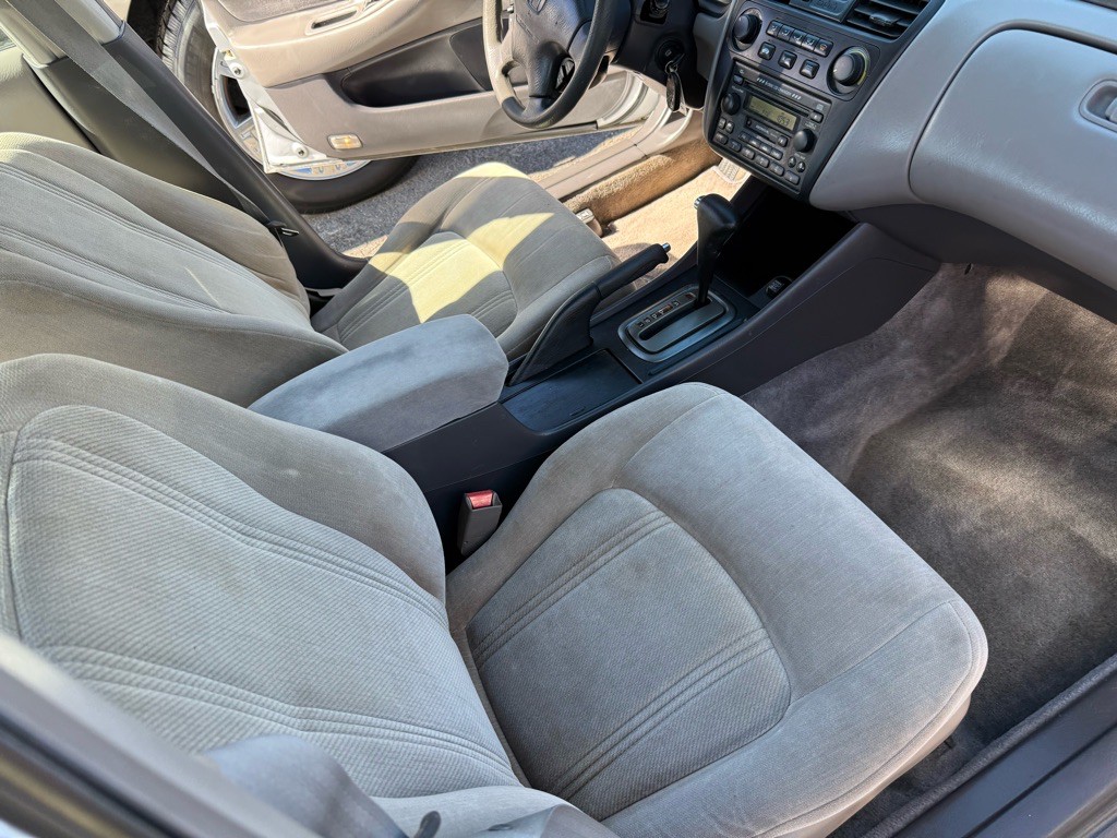2002 Honda Accord Image 31