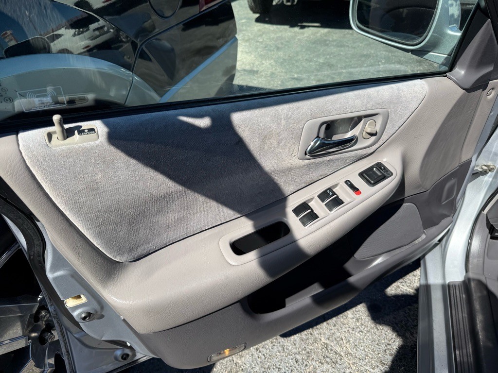 2002 Honda Accord Image 36