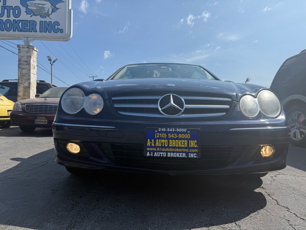 2009 Mercedes-Benz CLK-Class Image 6