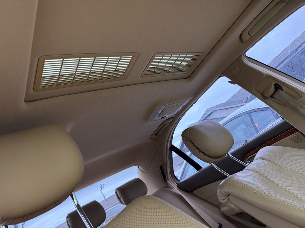 2002 Mercedes-Benz S-Class Image 30