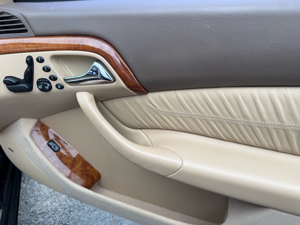 2002 Mercedes-Benz S-Class Image 35