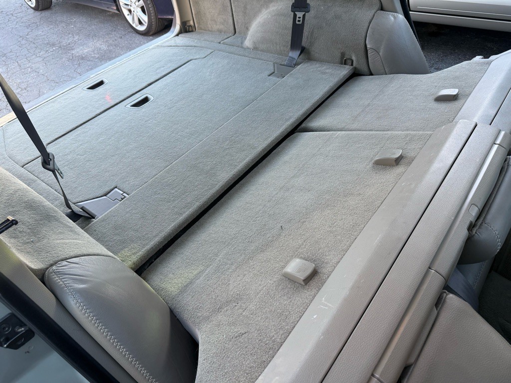 2004 Volvo XC70 Image 11