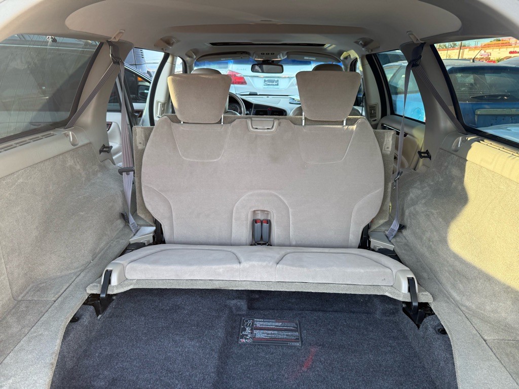 2004 Volvo XC70 Image 18