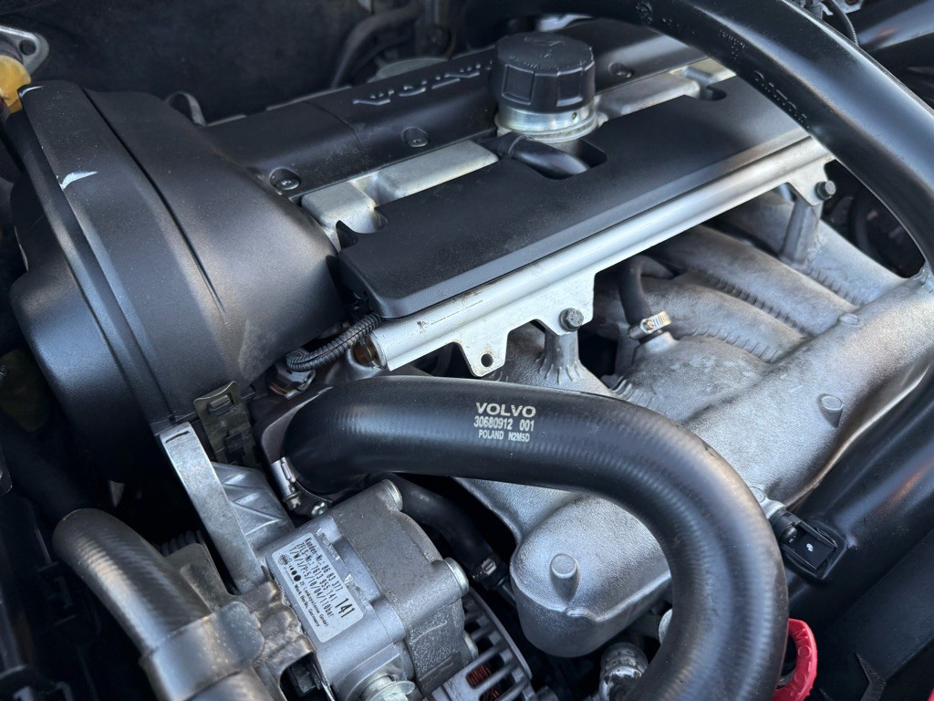 2004 Volvo XC70 Image 34