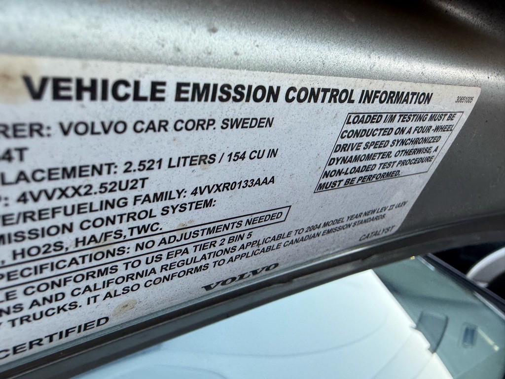 2004 Volvo XC70 Image 35