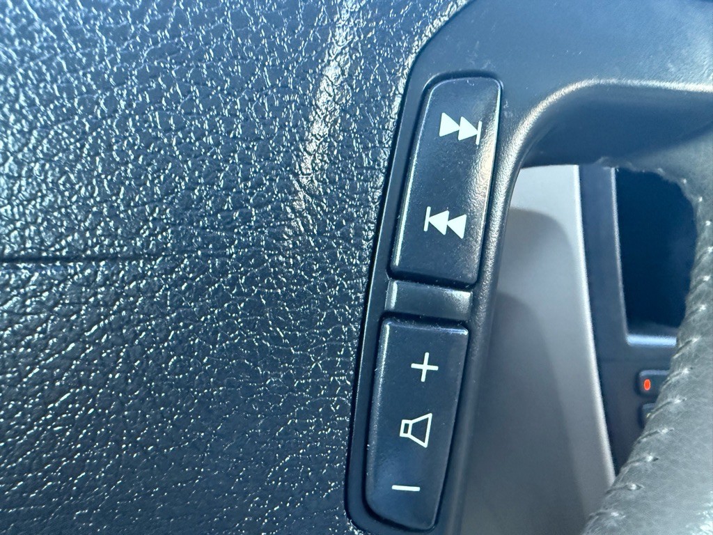 2004 Volvo XC70 Image 36