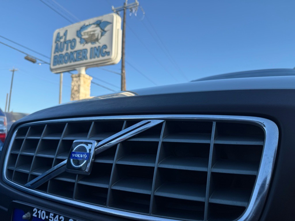 2004 Volvo XC70 Image 41