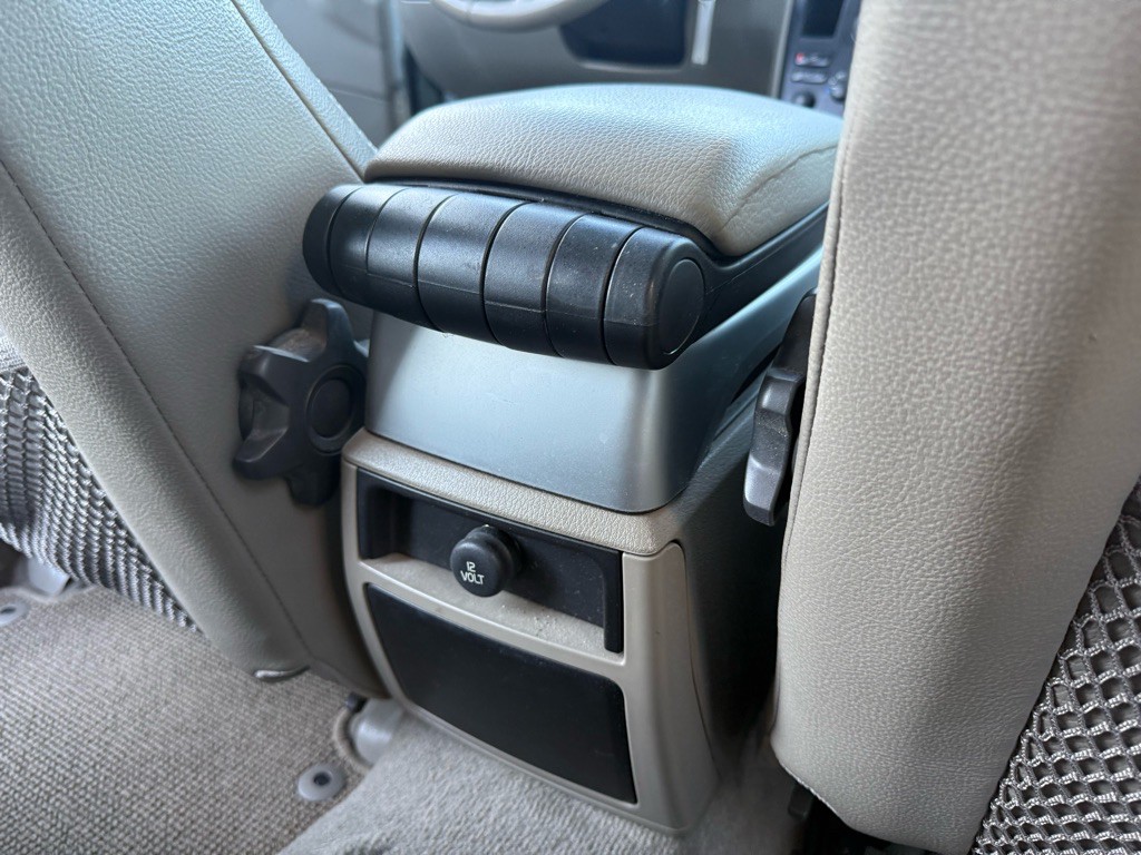 2004 Volvo XC70 Image 42