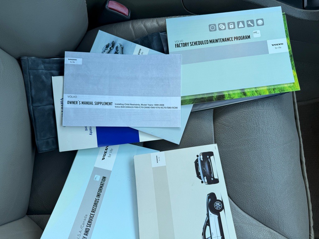 2004 Volvo XC70 Image 49