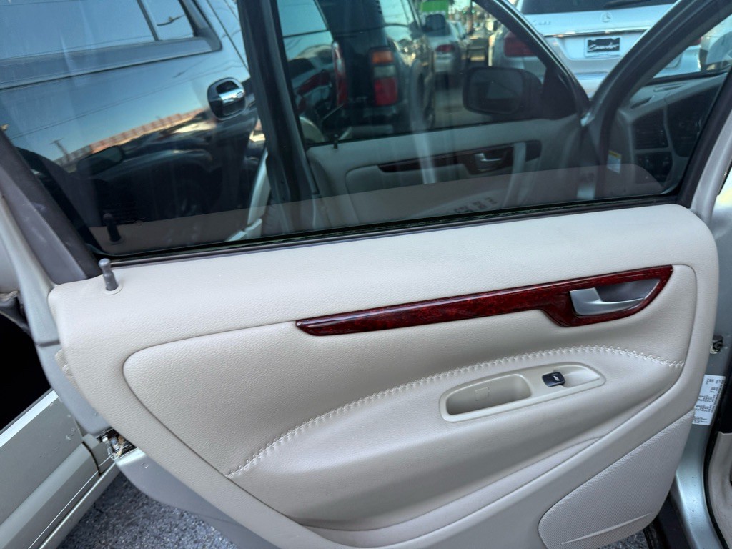 2004 Volvo XC70 Image 54