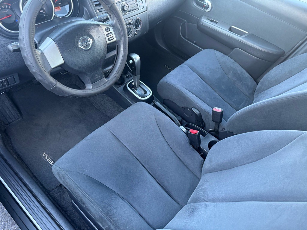 2009 Nissan Versa Image 8