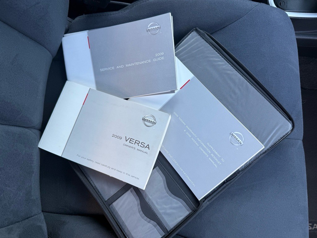 2009 Nissan Versa Image 28