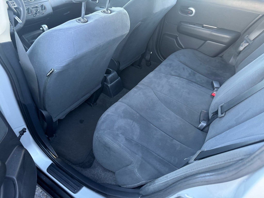 2009 Nissan Versa Image 36