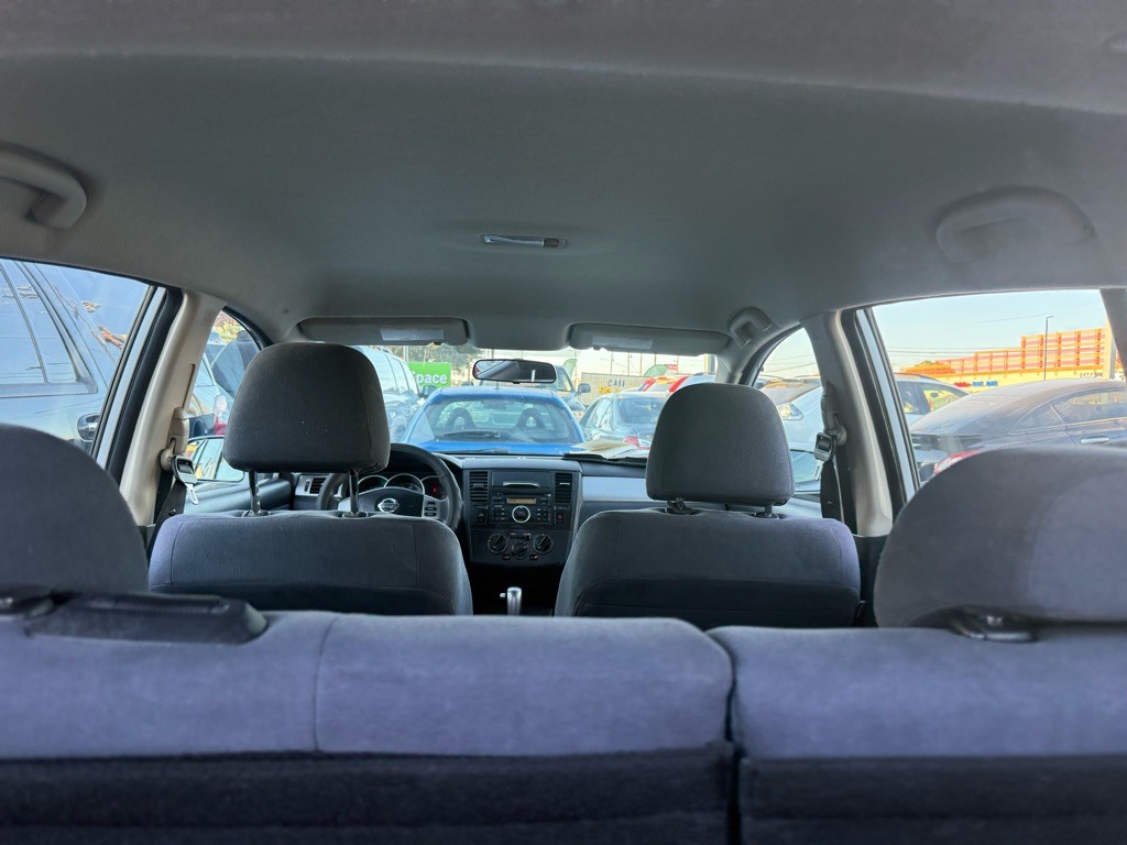 2009 Nissan Versa Image 38
