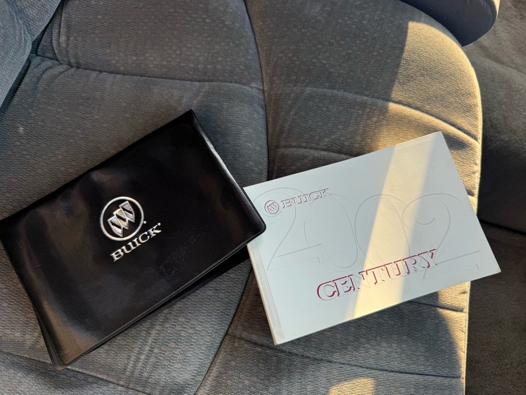 2002 Buick Century Image 33