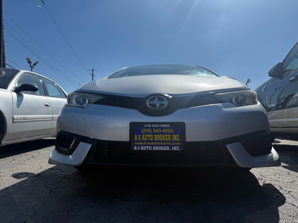 2016 Toyota Corolla Image 6