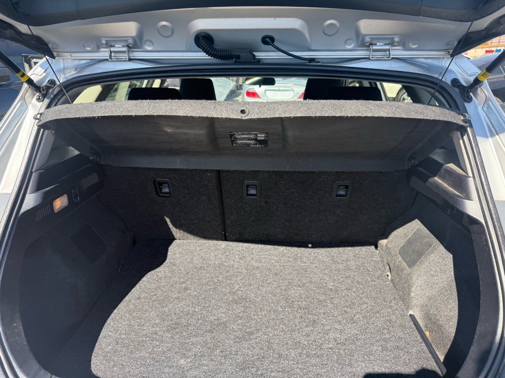 2016 Toyota Corolla Image 16