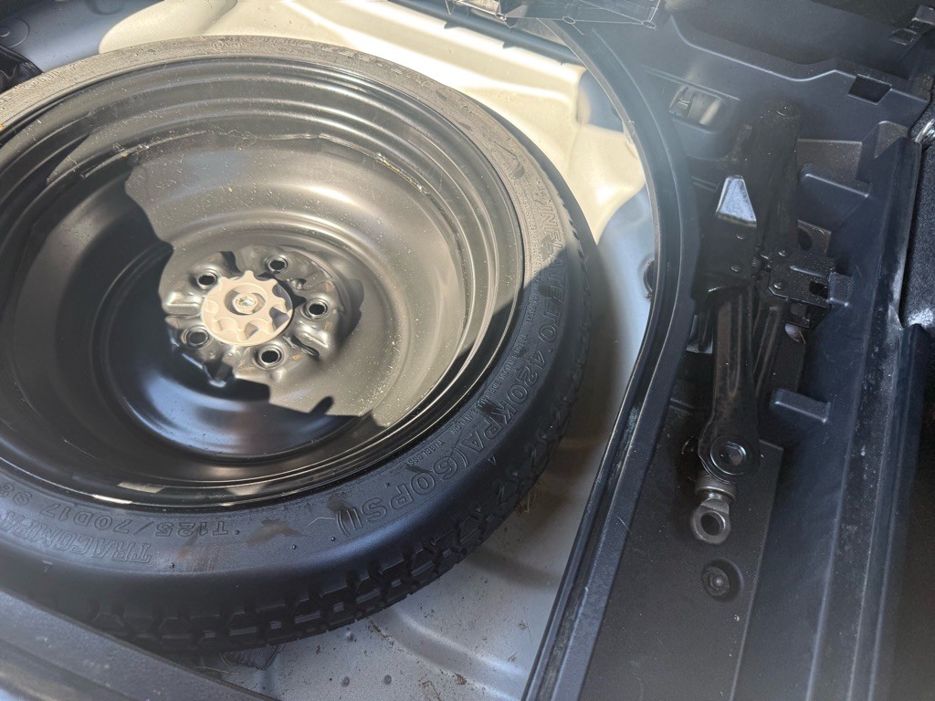 2016 Toyota Corolla Image 17