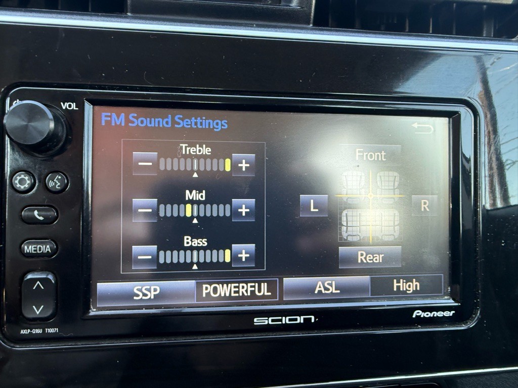 2016 Toyota Corolla Image 22