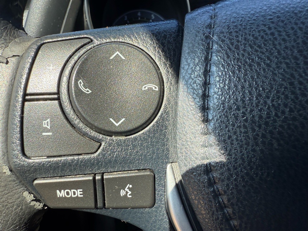 2016 Toyota Corolla Image 34