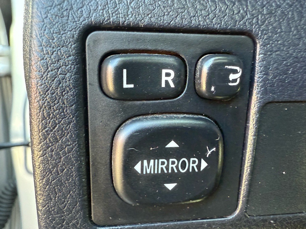 2016 Toyota Corolla Image 39