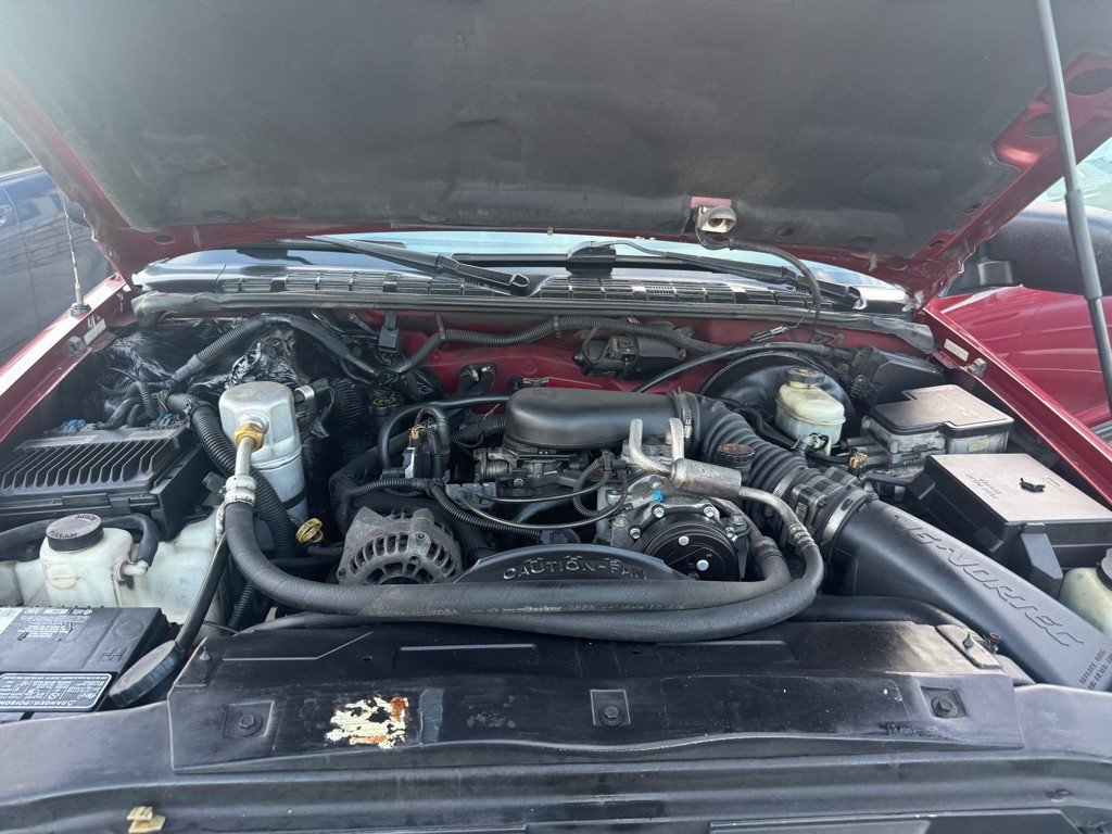 1999 Chevrolet Blazer Image 8