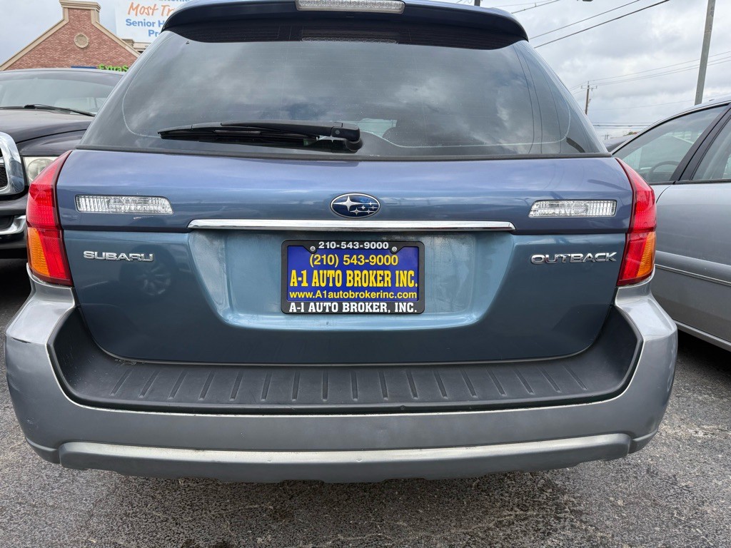 2005 Subaru Legacy Image 3