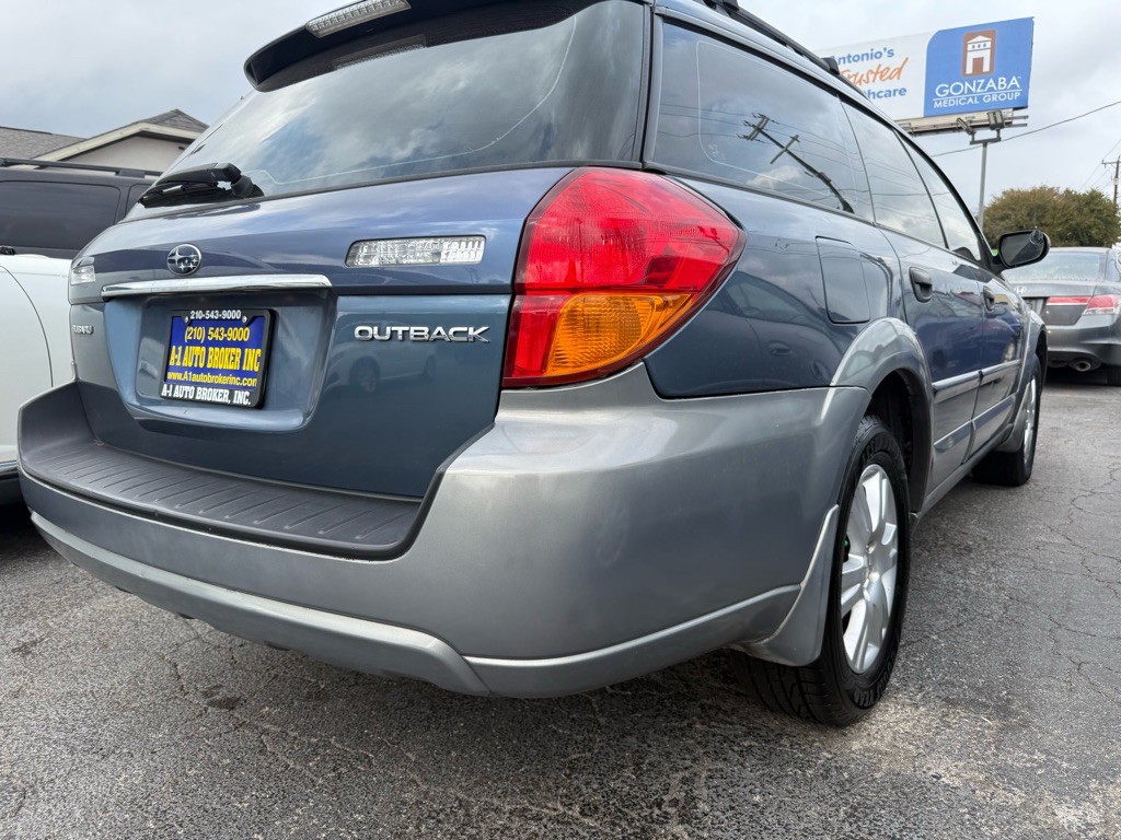 2005 Subaru Legacy Image 4