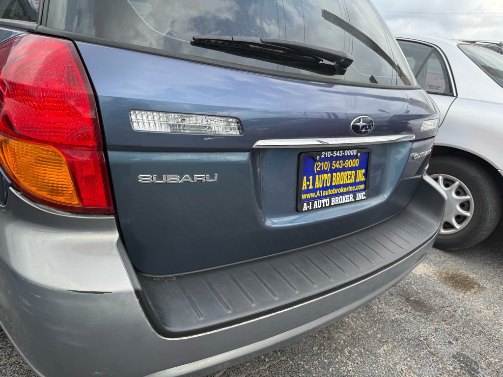 2005 Subaru Legacy Image 21
