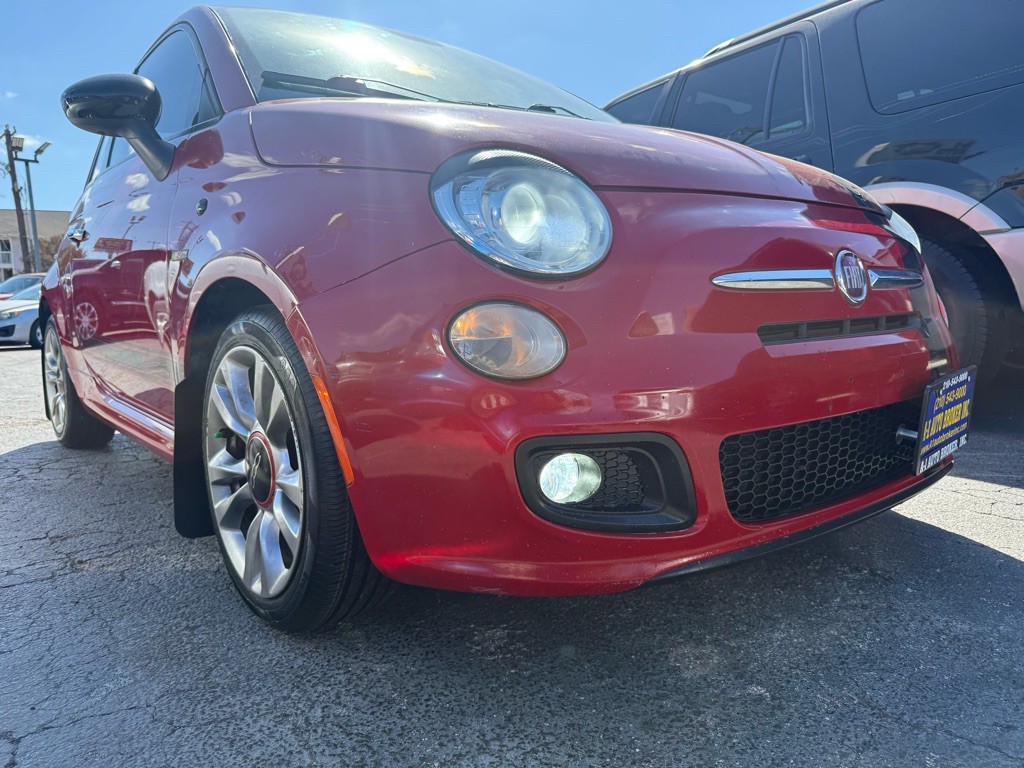 2015 FIAT 500 Image 5