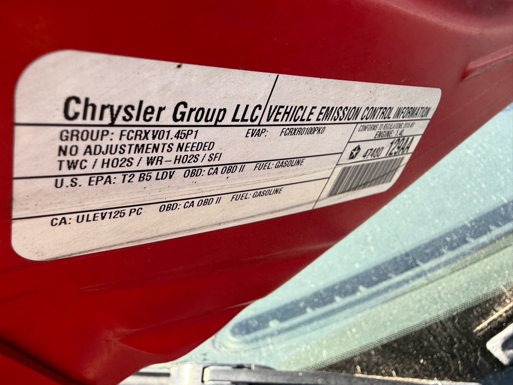 2015 FIAT 500 Image 11