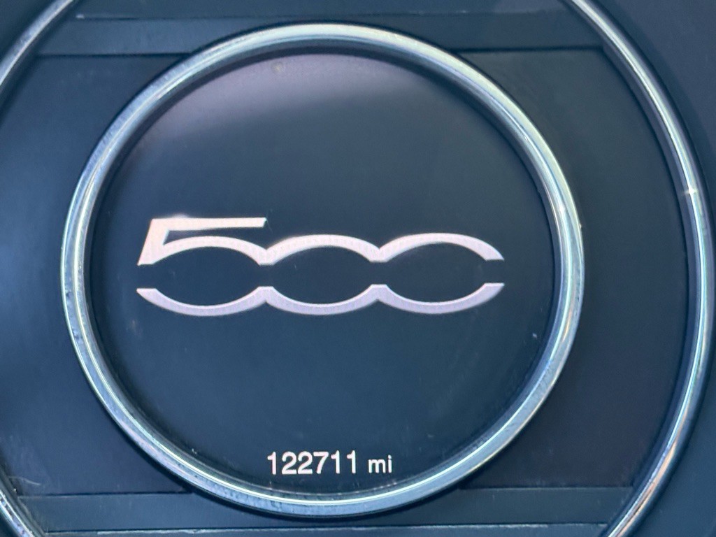 2015 FIAT 500 Image 42