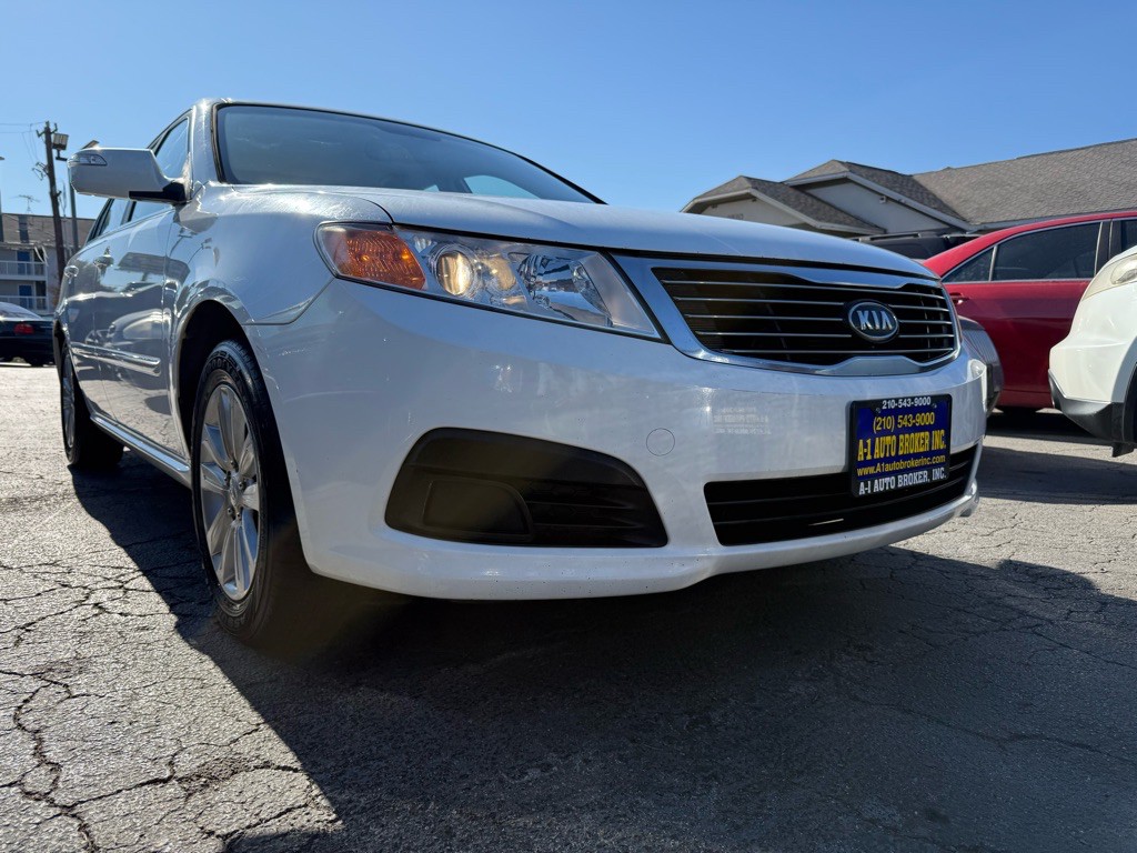 2010 Kia Optima Image 5