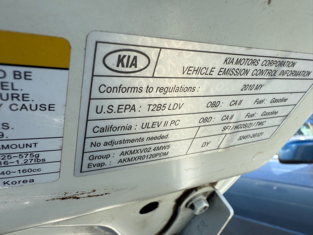 2010 Kia Optima Image 10