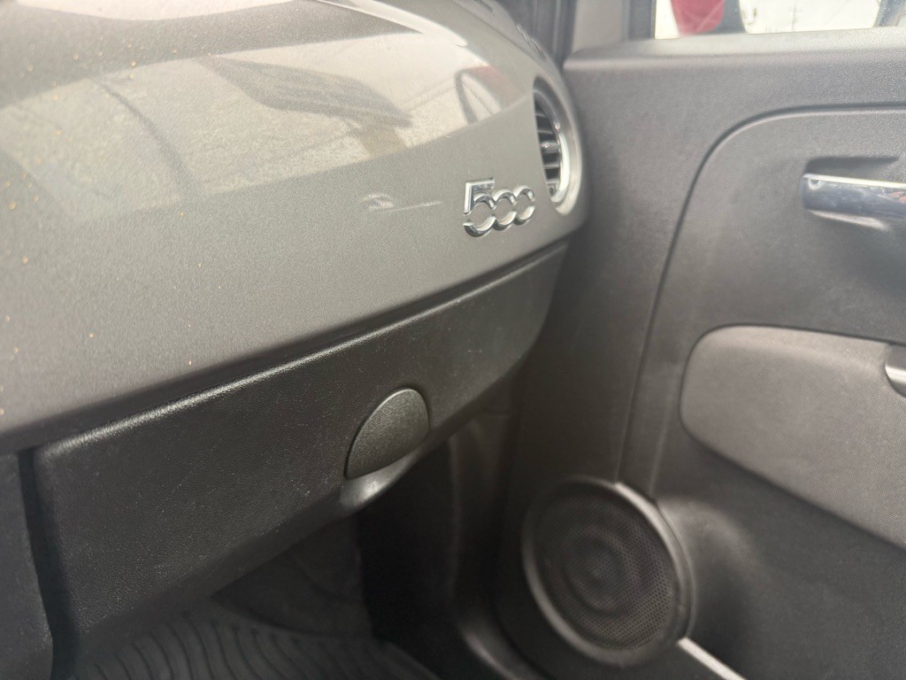 2013 FIAT 500 Image 25