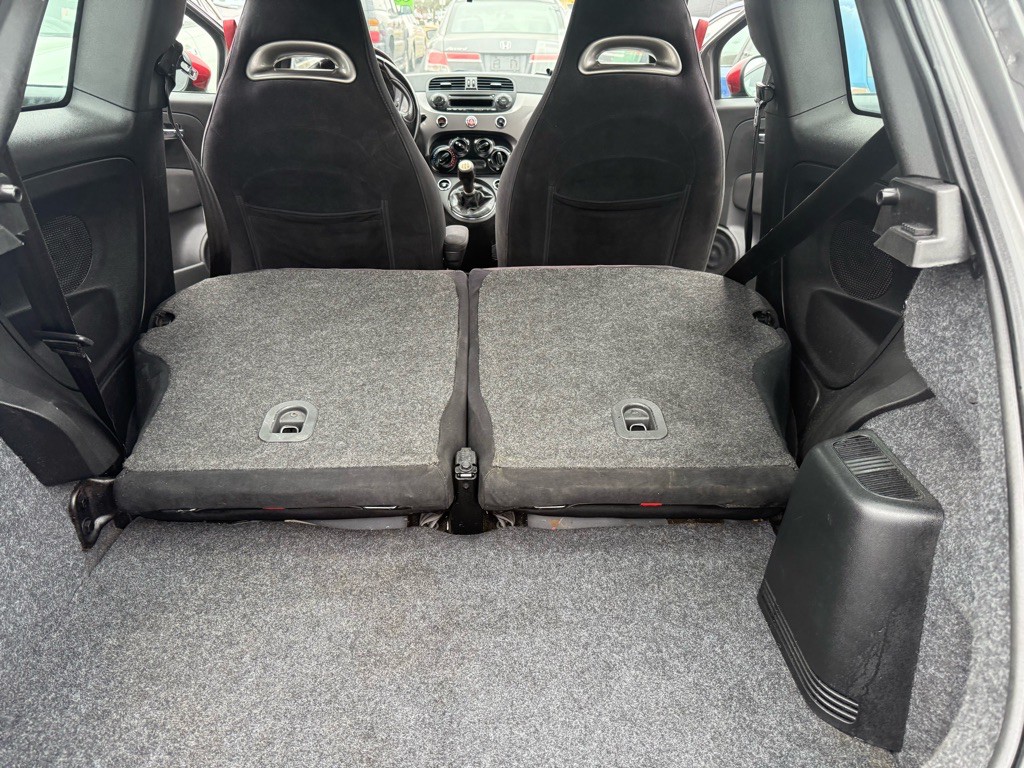 2013 FIAT 500 Image 35