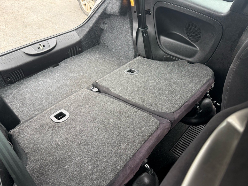 2013 FIAT 500 Image 36