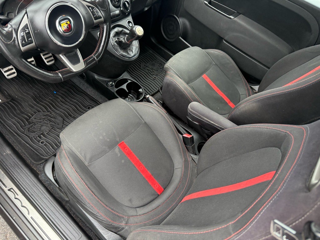 2013 FIAT 500 Image 45