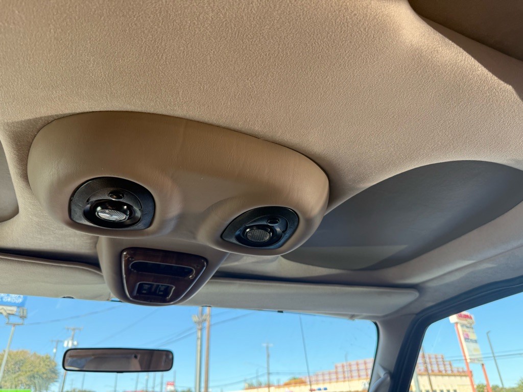 2001 Ford Econoline Image 33