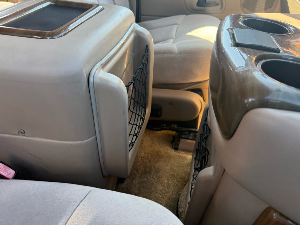 2001 Ford Econoline Image 38